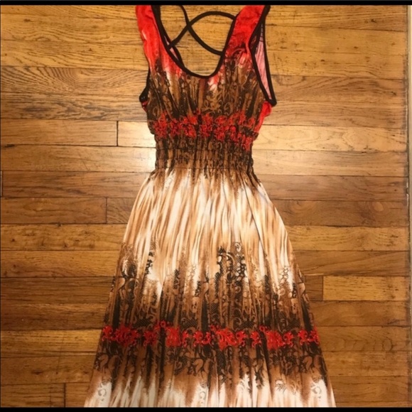 Dresses & Skirts - Maxi Dress